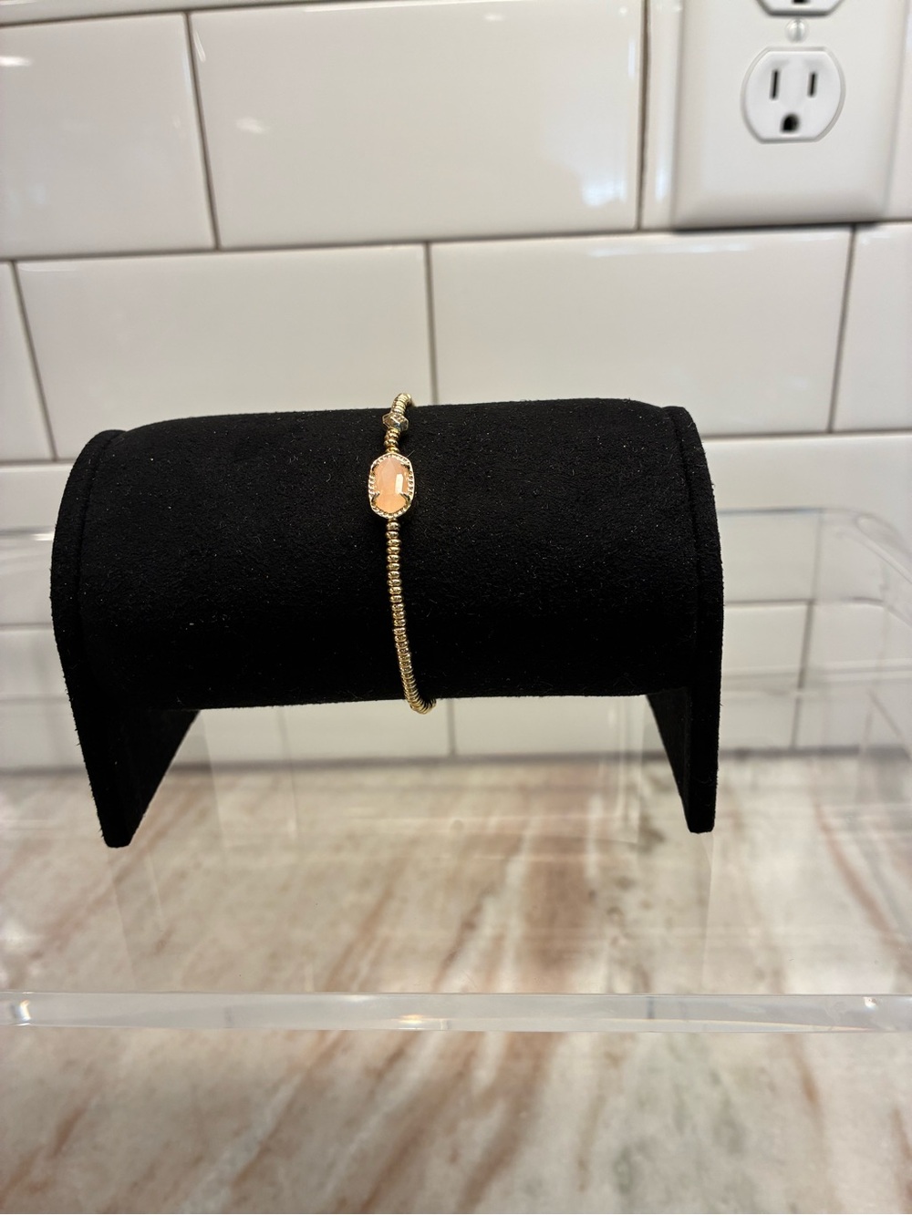 Kendra Scott Gold Beaded Bracelet with Peach Oval Stone